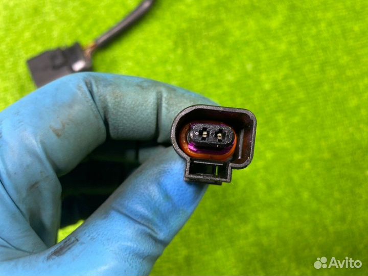 Проводка рамки радиатора Audi A4 Avant B7 ALT 2006