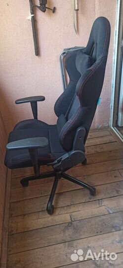 Компьютерное кресло