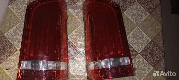 Фонари задние Mercedes W447