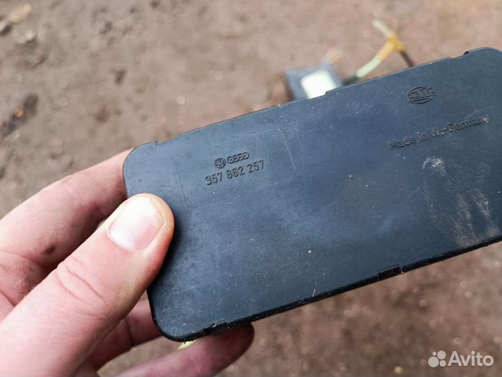 Компрессор центрального замка Ауди Фольцваген б3