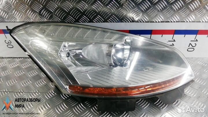 Фара правая Citroen C4 Picasso 2009