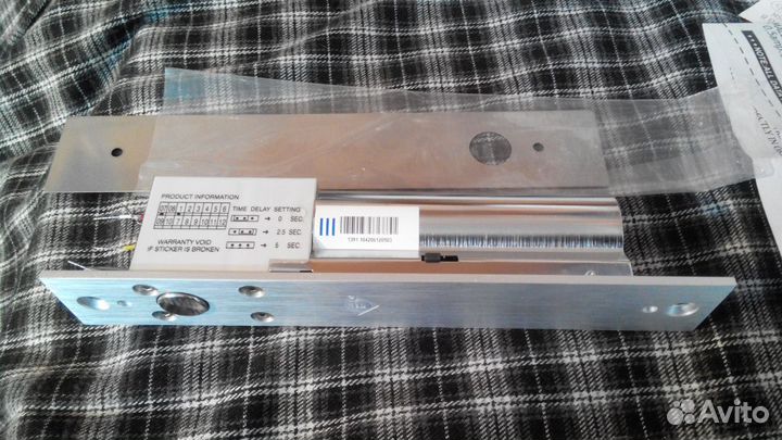 Электромагнитный замок Adams Rite 1391-1042