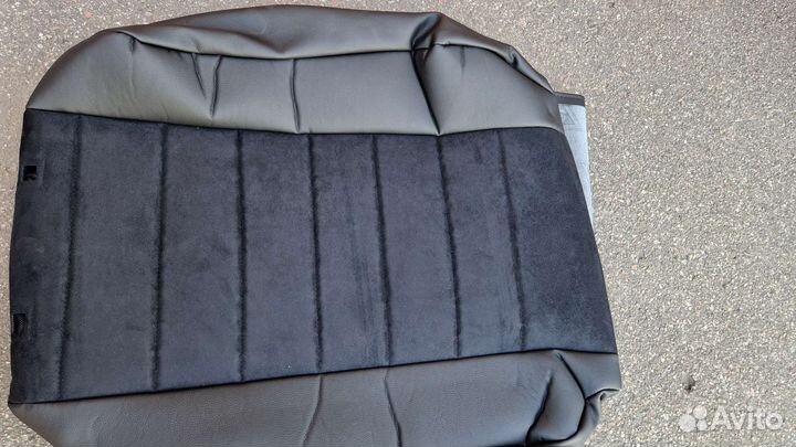 Автомобильные чехлы для Mitsubishi Outlander Ill