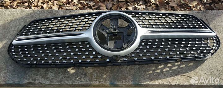 Оригинальная решетка радиатора Мерседес