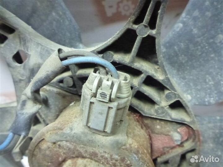 Вентилятор радиатора Mitsubishi Lancer CS3A 4G18