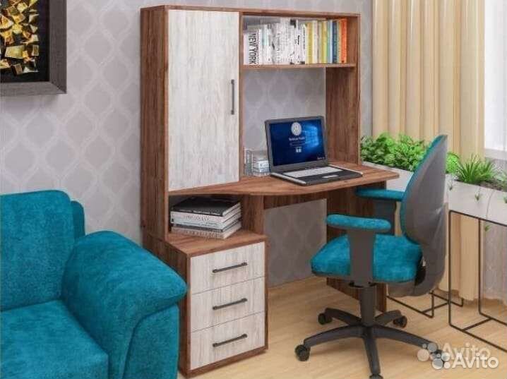 Компьютерный, письменный стол с выдвижными ящиками