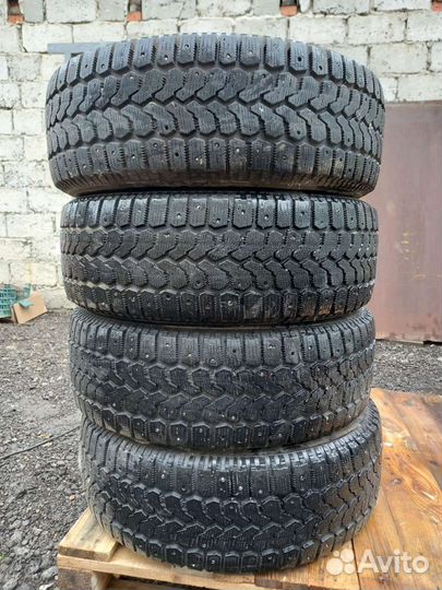 Yokohama F700Z 215/65 R16