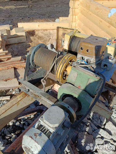 Лебедка электрическая