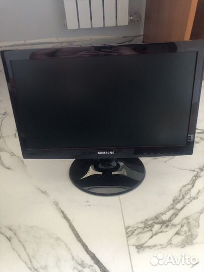 Монитор Samsung 20