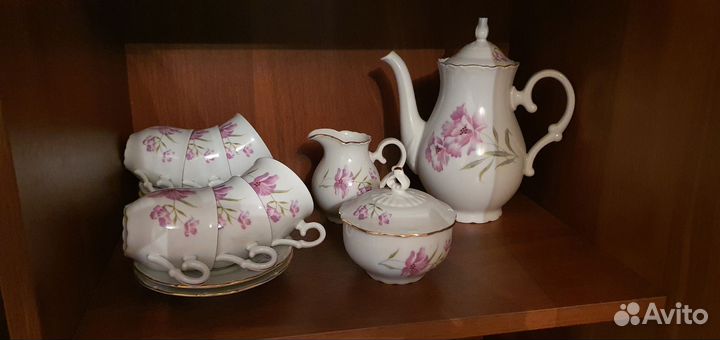 Сервиз кофейный и чайный