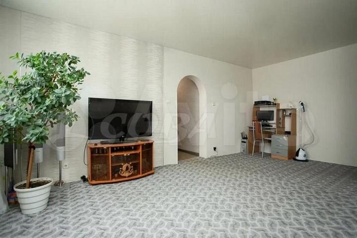 3-к. квартира, 81 м², 4/5 эт.