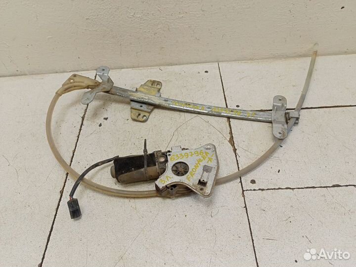 Стеклоподъемник электрический задний левый