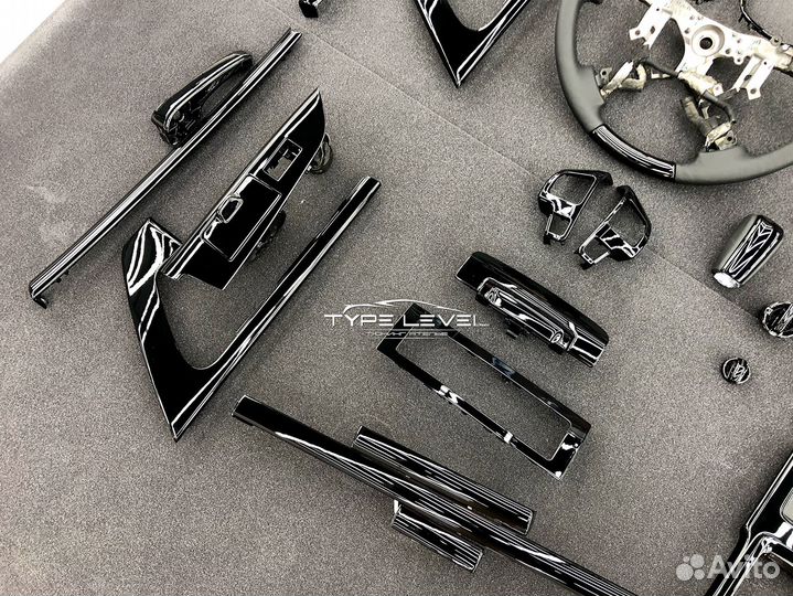 Накладки салона чёрный лак Toyota Land Cruiser 200