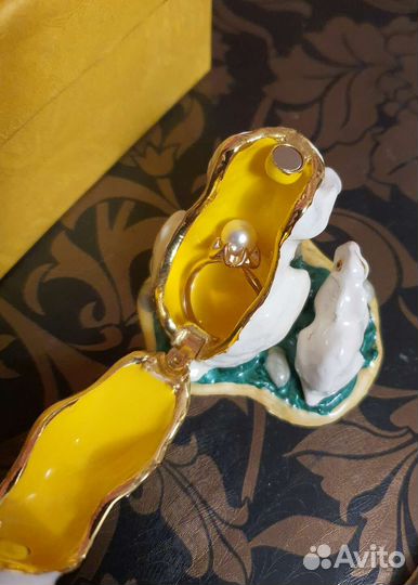 Шкатулки металл,стразы