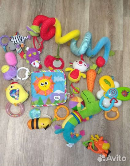Игрушки пакетом до годика