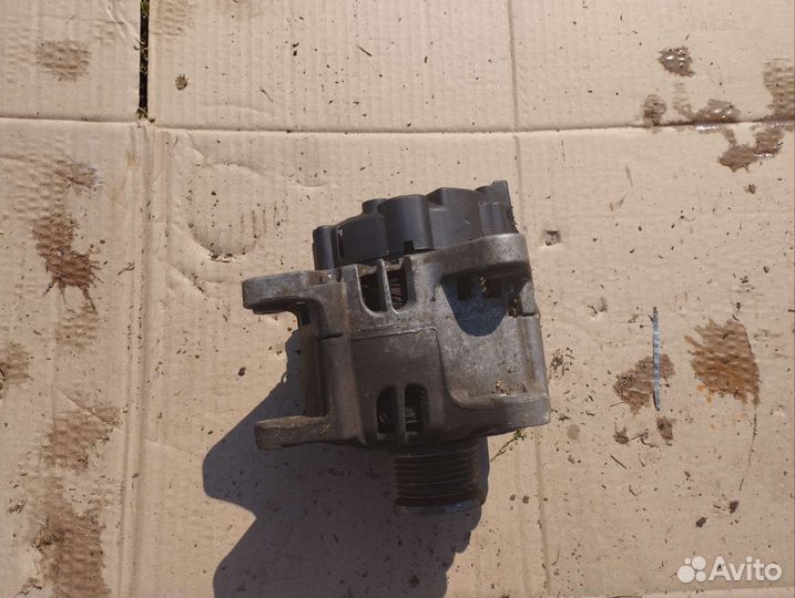 Генератор Renault Duster 1 4WD 2.0