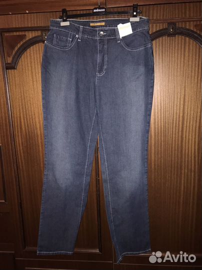Джинсы женские