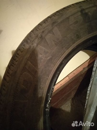 Nexen Roadian 571 235/65 R17 104T