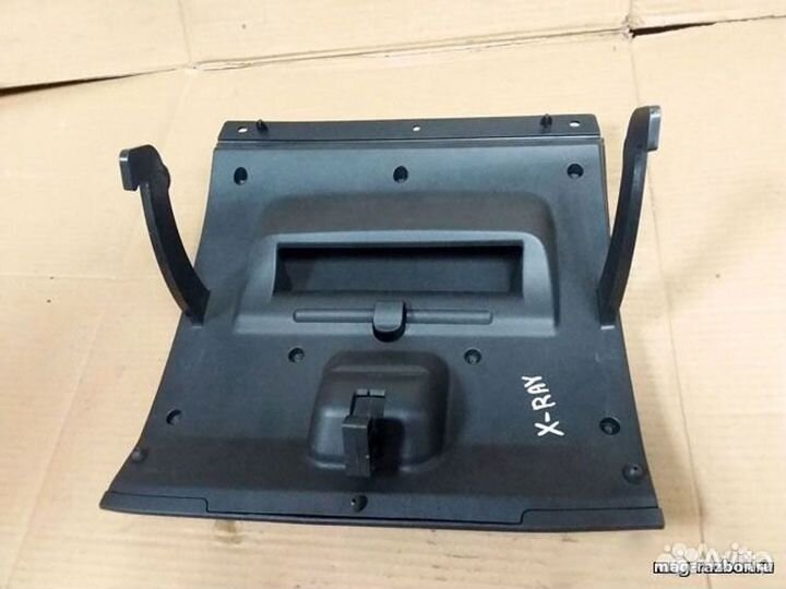 Крышка вещевого ящика LADA XRay