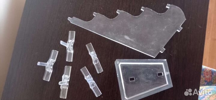 Подставки для очков. Футляр для очков