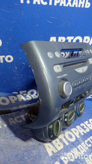 Блок управления печкой Honda Fit хэтчбек L13A 2003