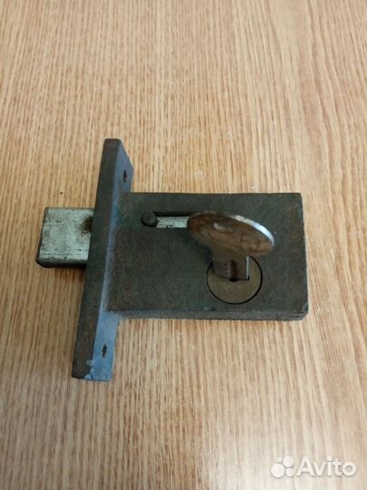 Дверной замок врезной Советских времён