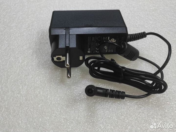 Блок питания для монитора, телевизора LG 19V 2.1A