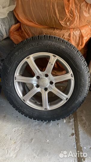 Goodyear UltraGrip 500 6.5/100 R6.5