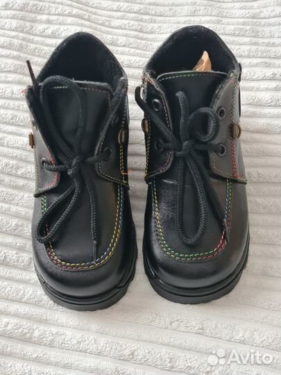 Ботинки детские (новые)