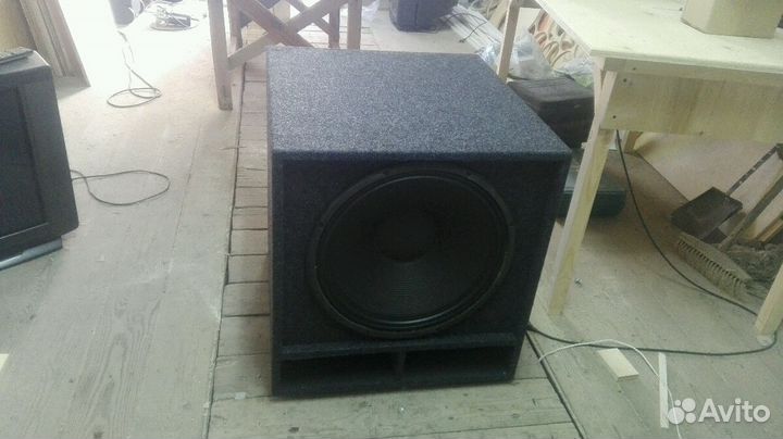 Колонки, сабвуферы