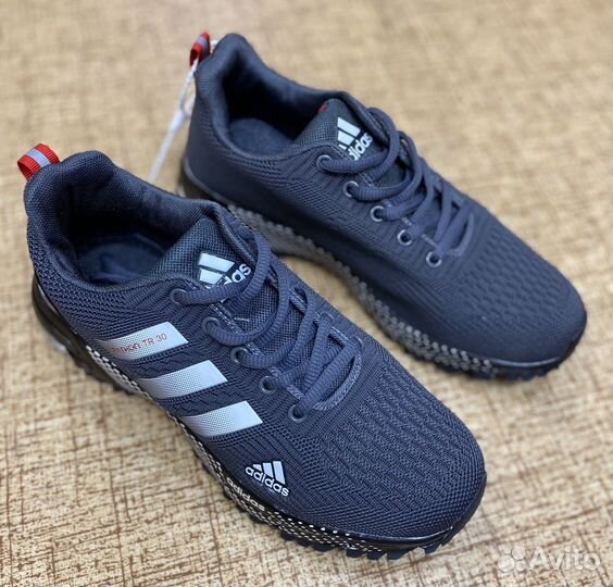 Кроссовки мужские Adidas 42/44