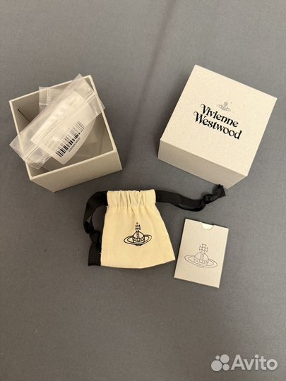 Коробки от украшений gucci, vivienne westwood