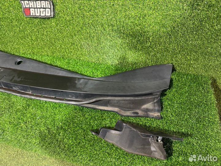 Жабо Honda Insight ZE2