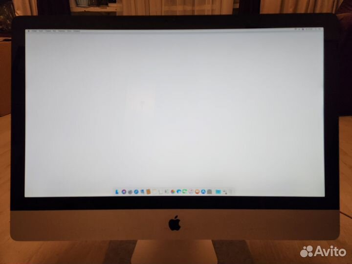 Apple iMac 27 дюймов Core i3/8Gb/256SSD