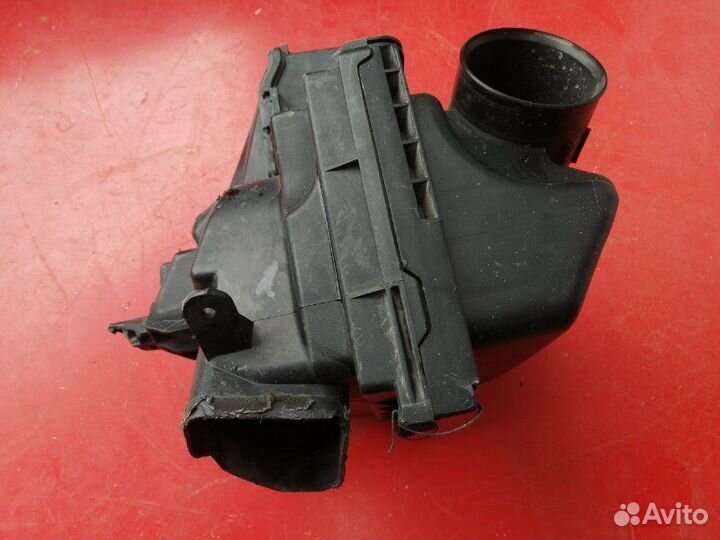 Корпус воздушного фильтра Nissan Teana J32 VQ35DE