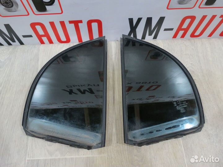 Форточка Honda Civic 8 4D