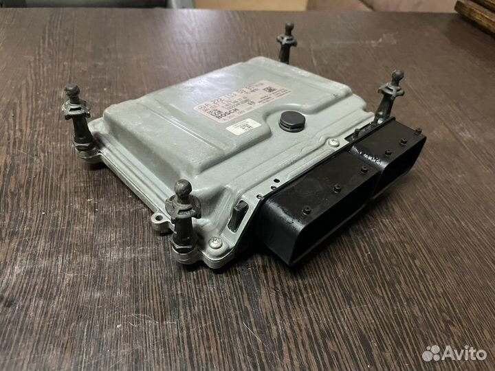 Блок управления двигателем Mercedes W204 W221 M272