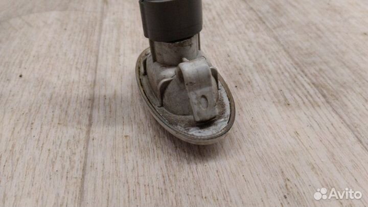 Повторитель в крыло Mazda Mazda 3 BK Z6 (1.6) 2007