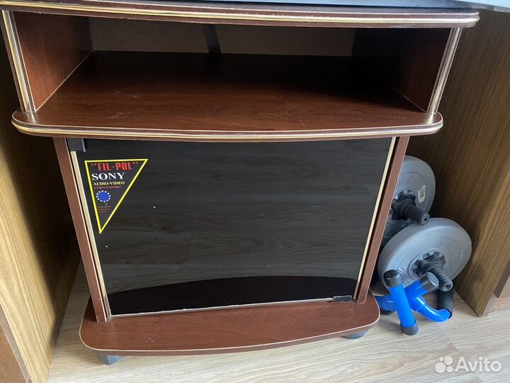 Тумба под тв со шкафом