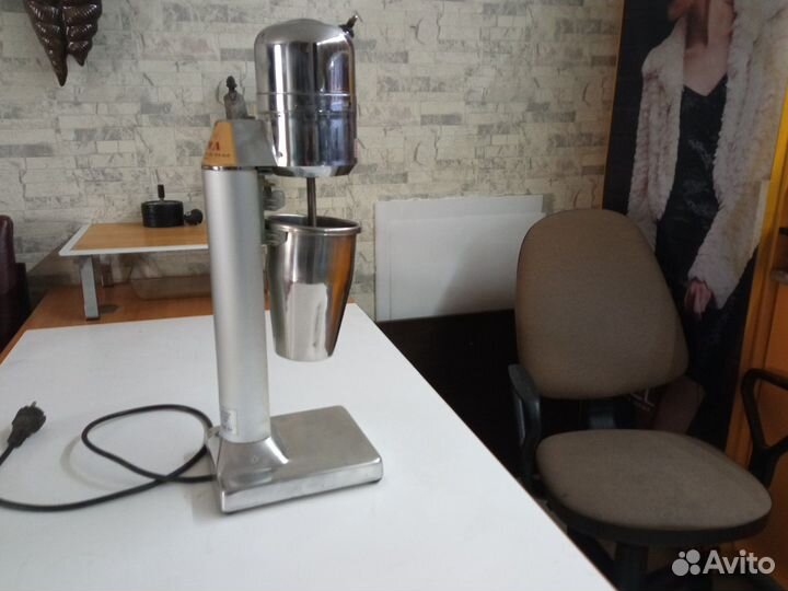 Миксер для молочных коктейлей Vema FL 2005/L