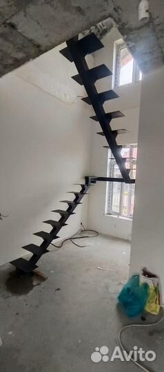 Лестница на второй этаж/изготовление лестниц