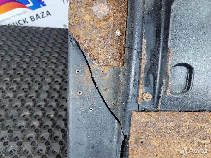 Крыло переднее правое задняя часть Daf XF105