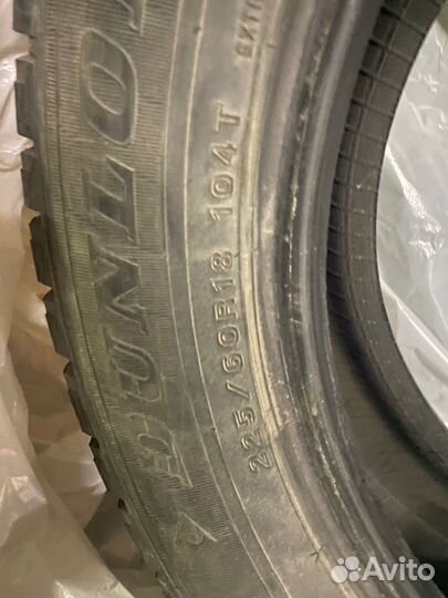 Dunlop Grandtrek Ice 02 225/60 R18 104T
