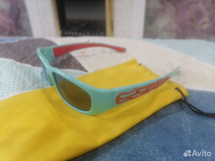 Солнцезащитные очки