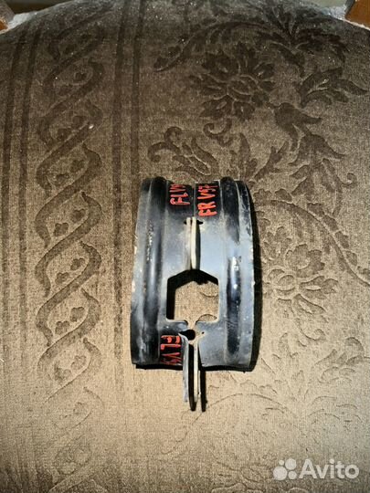 Щиток датчика ABS передний Паджеро 4