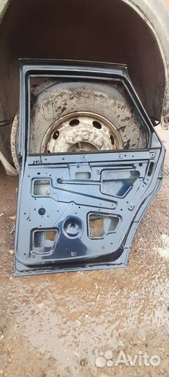 Дверь ваз 2110