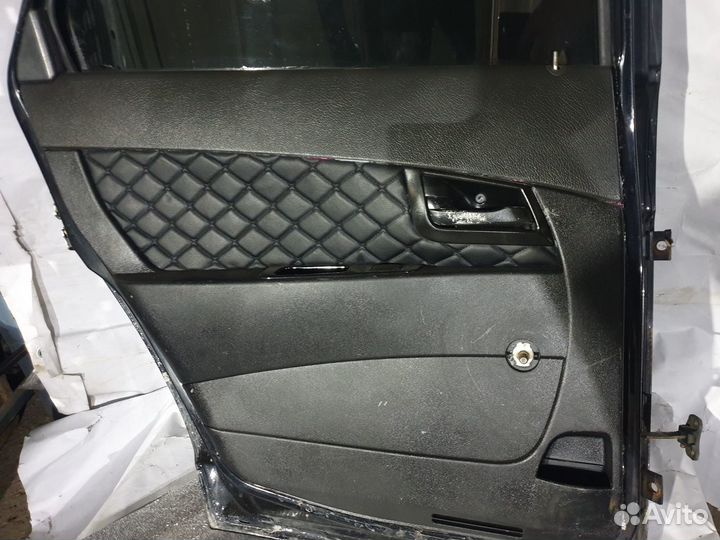 Обшивки дверей задняя правая Priora