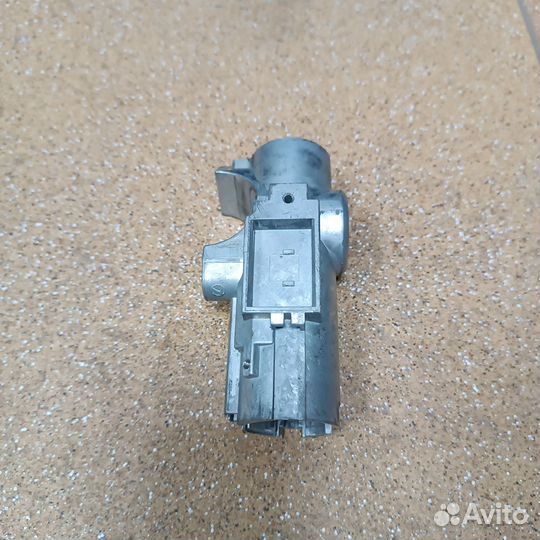 Замок зажигания Субару Легаси 2