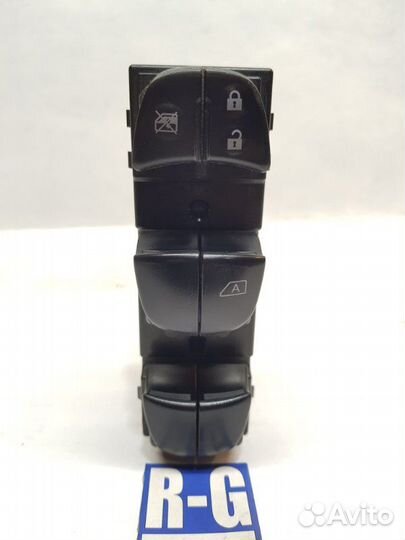 Блок управления стеклоподъемниками передний правый