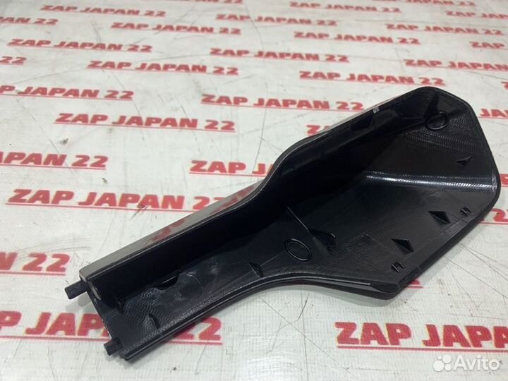 Крышка рейлинга задняя правая Toyota Rav4 ACA21